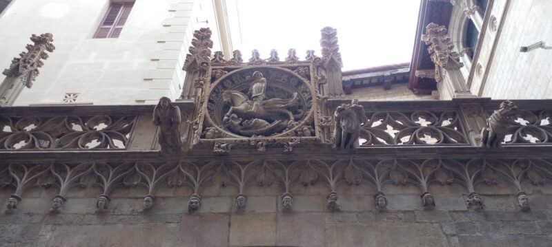 History and Hidden Shops of Barcelona - Key Points
