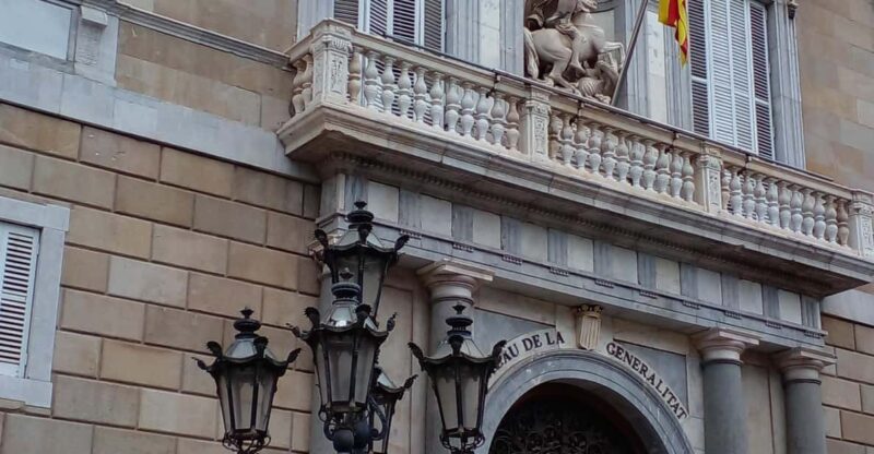 History and Hidden Shops of Barcelona - Booking and Payment