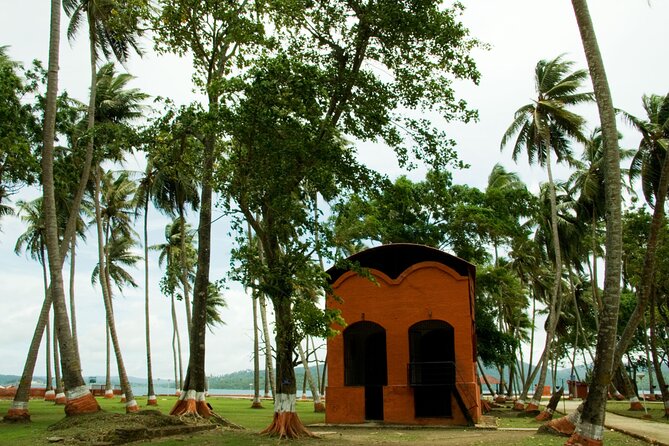 History Buffs Trails to Ross Island (3 Hours Guided Walking Tour) - Meeting Point and Time