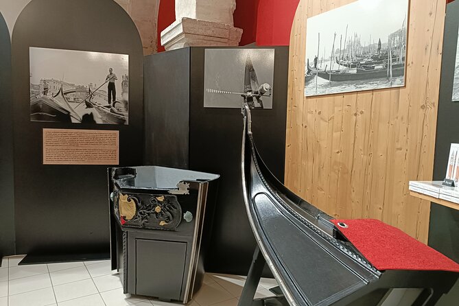 History Gallery: Venice in the Past 3D Experience - Assembling the 3D Wooden Gondola