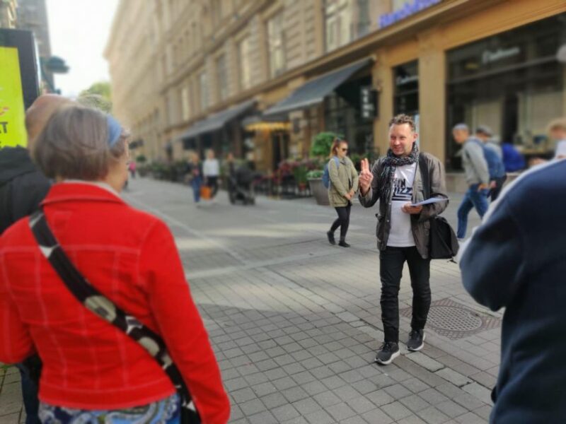 History of Helsinki - Exploring the Esplanadi Park