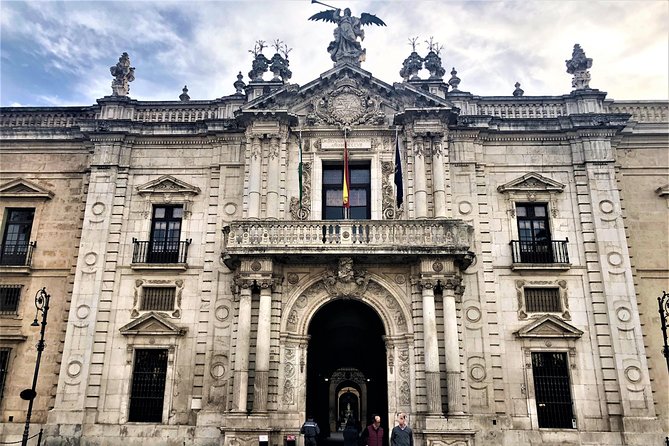 History of Women of Seville Private Tour - Exploring Feminist Narratives