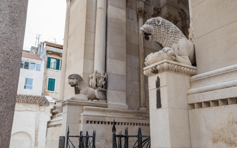 History Walking Group Tour in Split - Good To Know