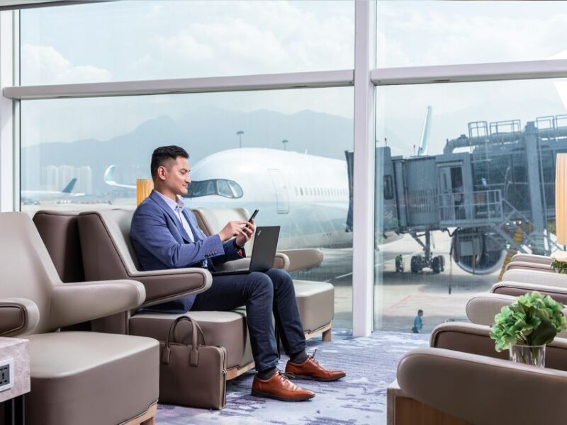 HKG Hong Kong International Airport: Premium Lounge Entry - Key Points