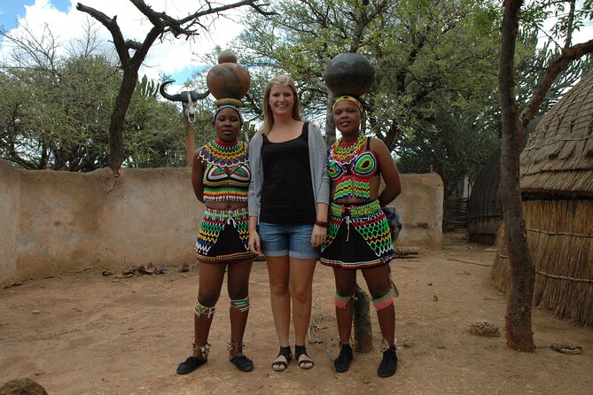 Hluhluwe Imfolozi & Dumazulu Cultural Village Tour From Durban - Group Size and Languages