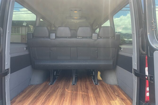 HNL Airport & Waikiki Private Transfer by Brand New Mercedes Van - Passenger Capacity
