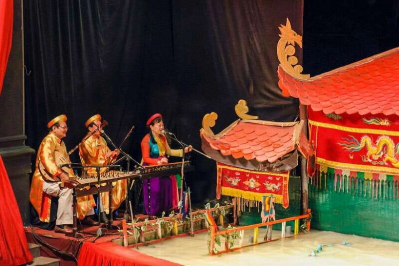 Ho Chi Minh: Authentic Vietnamese Dinner & Water Puppet Show - Dinner Experience
