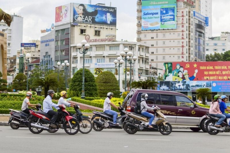 Ho Chi Minh City: 4-Hour Motorbike Tour - Hai Thuong Lan Ong Street