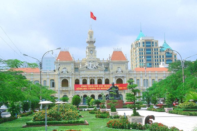 Ho Chi Minh City Cu Chi Tunnels Full Day Tour With Local Lunch - Experiencing the War Remnants Museum