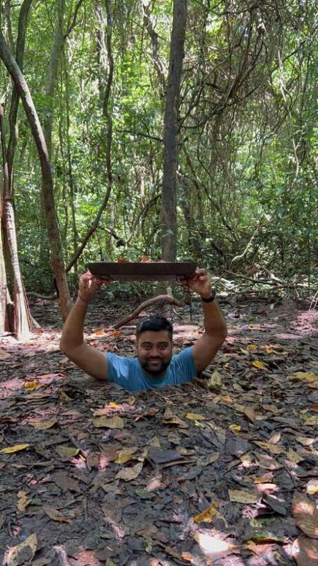 Ho Chi Minh City: Cu Chi Tunnels Luxury Group Tour - Exploring the Cu Chi Tunnels
