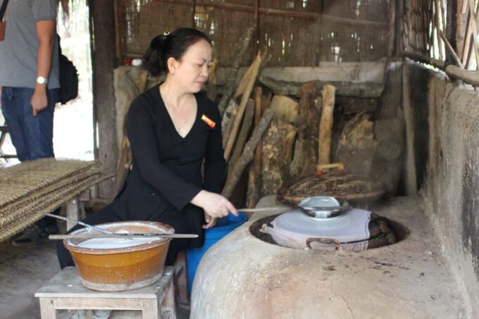 Ho Chi Minh City: Cu Chi Tunnels Tour by Luxury Speedboat - Adventurous River Trip
