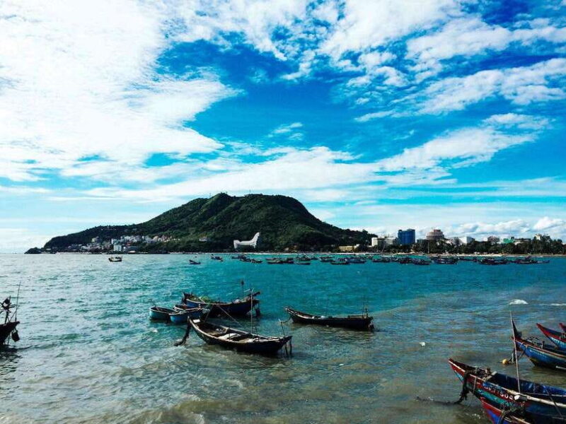 Ho Chi Minh City: Full-day Vung Tau Coastal Escape - Indulging in Local Seafood Delights