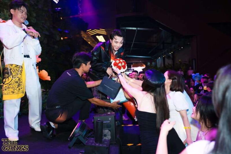 Ho Chi Minh City Party Private Tour: Karaoke & Dancing - Dancing the Night Away