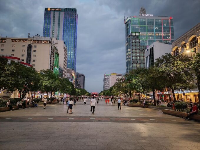 Ho Chi Minh City (Saigon): Private Tour With a Local Guide - Exploring Nguyen Hue Pedestrian Street