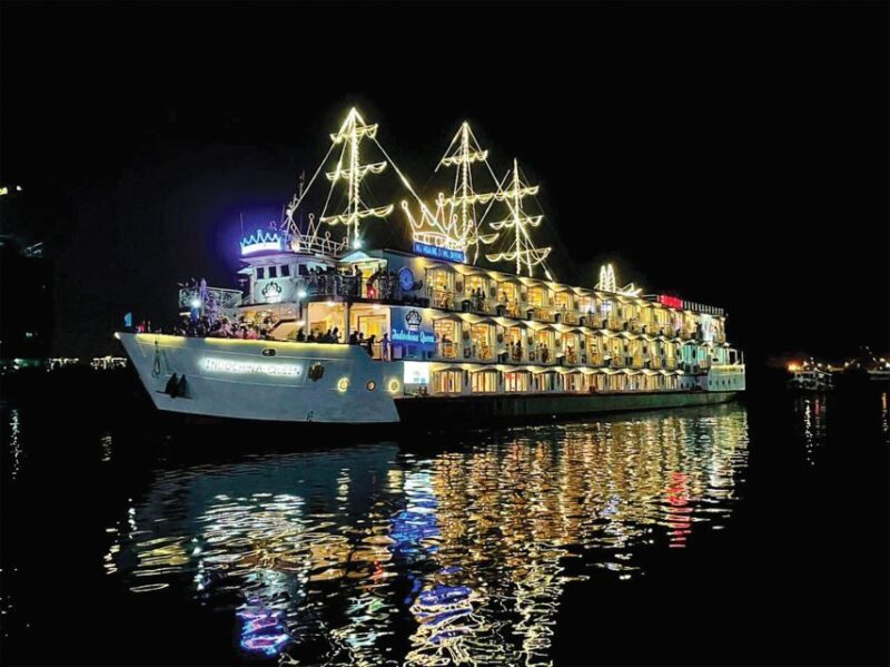 Ho Chi Minh City: Saigon River Dinner Cruise With Live Music - Nighttime City Views
