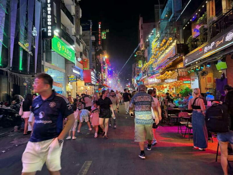 Ho Chi Minh City Street Food Tour With Acoustics Live Music - Frequently Asked Questions