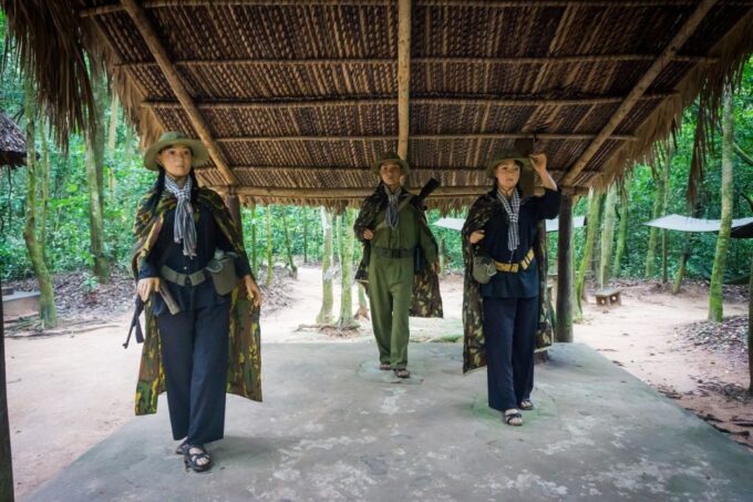 Ho Chi Minh City: War Remnants Museum & Cu Chi Tunnels Tour - Cu Chi Tunnels