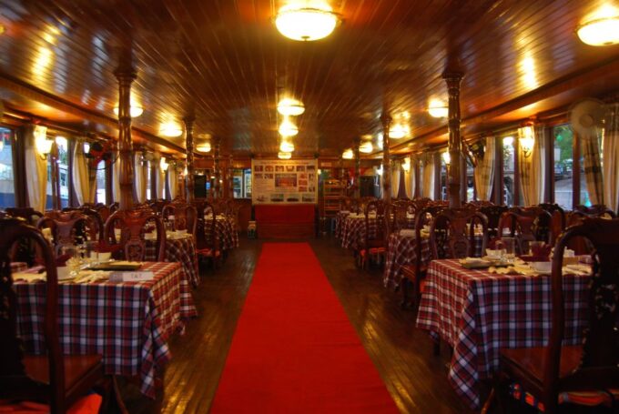 Ho Chi Minh City: Water Puppet Show and Dinner Cruise - Dinner Cruise Experience