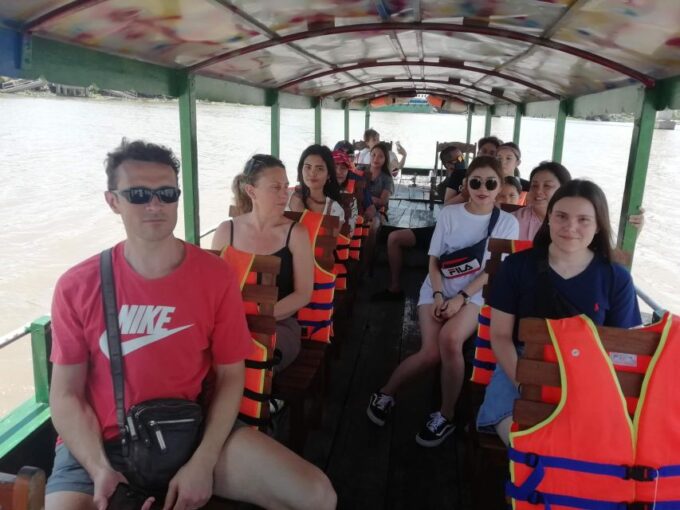 Ho Chi Minh: Small Group or Private Tour Mekong Delta 1 Day - Scenic Cruises and Local Cuisine