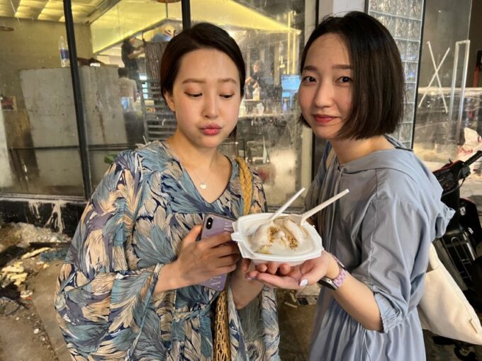 Ho Chi Minh: Street Food Experience in Saigon by Walking - Learning Basic Vietnamese Language