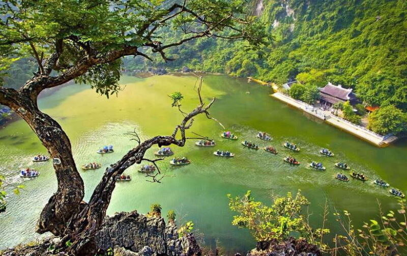 Hoa Lu and Tam Coc in Ninh Binh Full Day Tour - Discovering Tam Coc, the "Ha Long Bay on Land"
