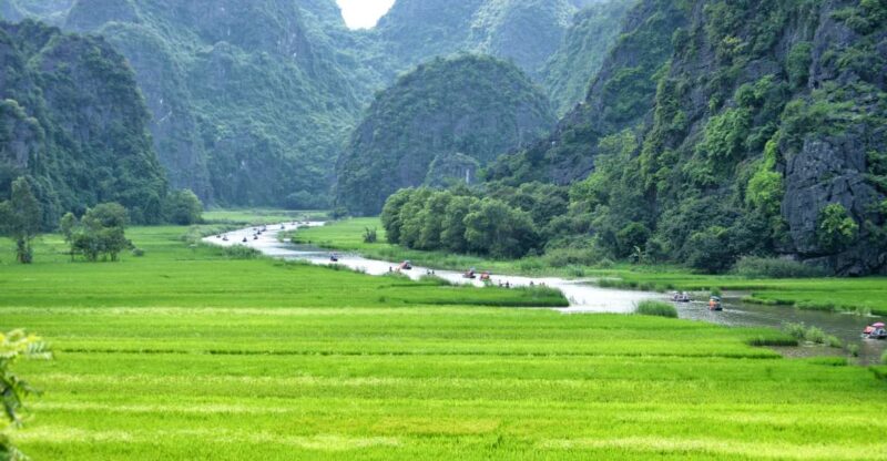 Hoa Lu-Mua Cave-Tam Coc-Bich Dong-Thung Nham National Park - Exploring Hoa Lu