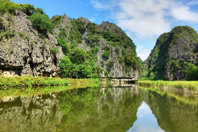 Hoa Lu - Tam Coc Deluxe Trip With Buffet Lunch - Itinerary Highlights