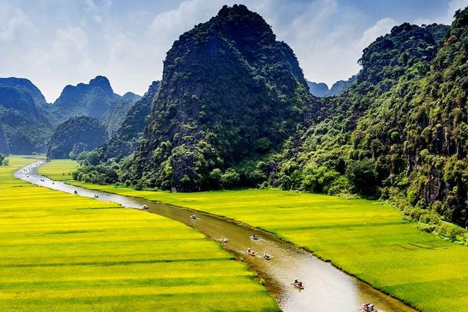 Hoa Lu Tam Coc Full-Day DELUXE Tour Including BUFFET LUNCH & River Boat Ride - Biking to Bich Dong