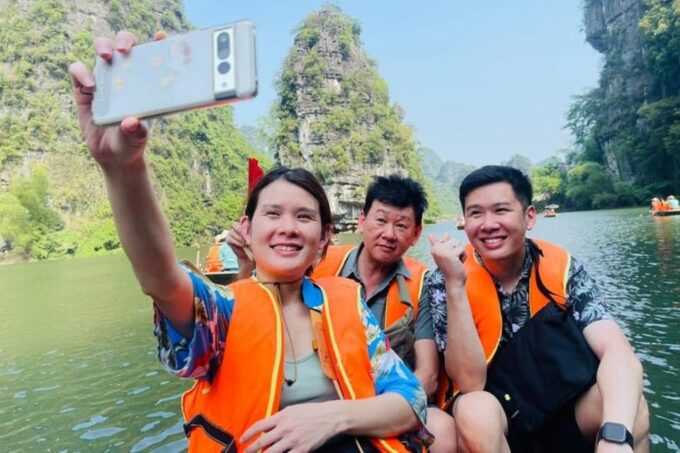 HOA LU - TAM COC - MUA CAVE - 1 DAY TRIP BY LIMOUSINE - Frequently Asked Questions
