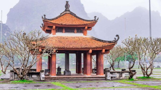 Hoa Lu – Tam Coc – Mua Cave: Full-Day Adventure Tour - Since You Asked