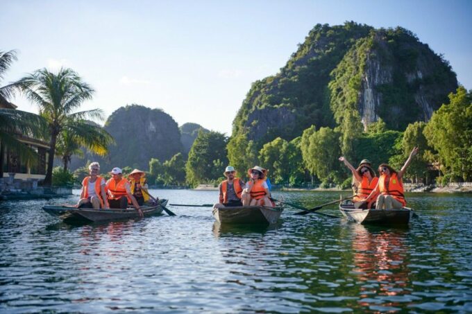 Hoa Lu - Tam Coc - Mua Cave / Limousine Transfer - Frequently Asked Questions