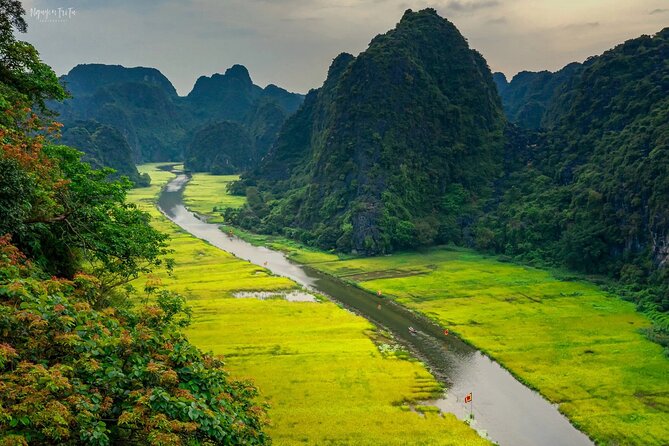 Hoa Lu, Tam Coc, Mua Cave Via Bike & Boat - Top Rated Tours 1 Day - Mua Cave Panoramic Views