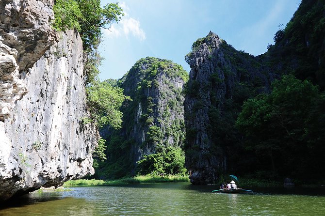 Hoa Lu - Tam Coc - Ninh Binh, Cycling, Local Family Visit, Small Group Tour - Visit to Local Family