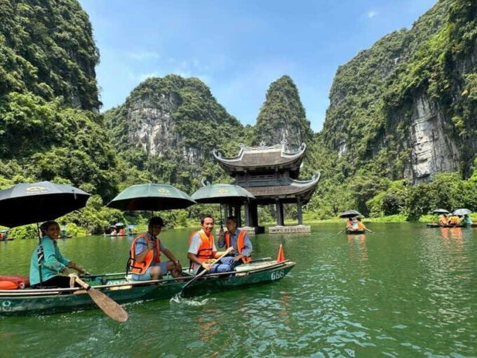 Hoa Lu - Trang an Boat Trip & Mua Cave Small Group Tour - Trang An Scenic Landscape Complex