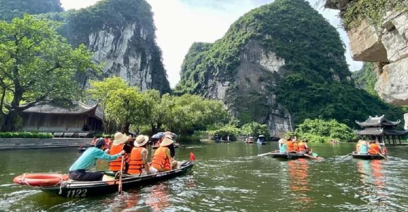 Hoa Lu- Trang an - Mua Cave by Limousine Day Trip - Hoa Lu Ancient Capital