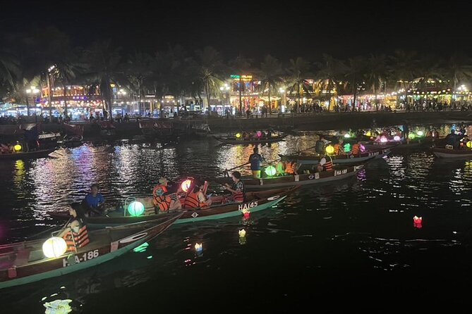 Hoai River Boat Trip by Night With Release Lantern - Preparing for the Boat Trip