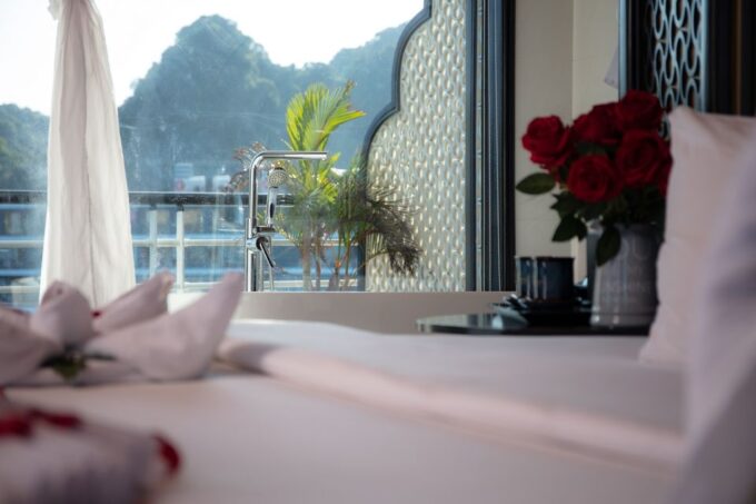 Hoan Kiem: 3-Day Lan Ha Bay Cruise With Private Balcony Room - Day 3: Departure and Highlights