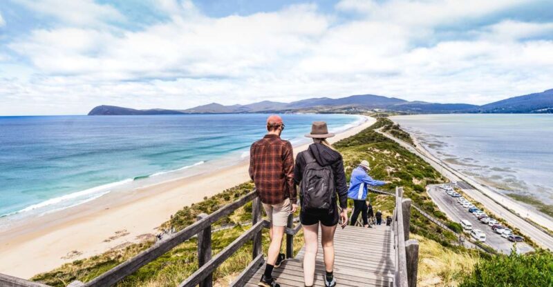 Hobart: Bruny Island Adventure With Lunch & Lighthouse Tour - Culinary Delights and Local Tastings