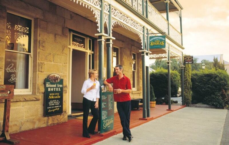 Hobart: Full-Day Bonorong Wildlife Sanctuary & Richmond Tour - Cascade Brewery and Gardens