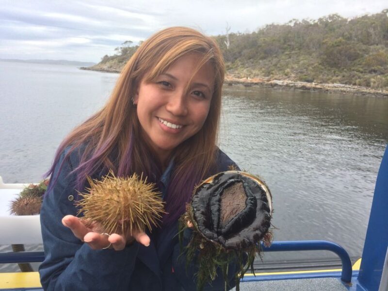 Hobart: Full-Day Tasmania Gourmet Seafood Cruise - Guides and Local Insights