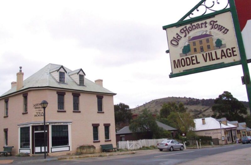 Hobart: Hobart, Richmond, & Bonorong Wildlife Sanctuary Tour - Transportation and Driver/Guide