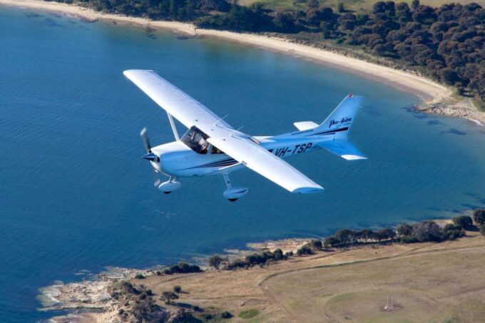 Hobart: Introductory Flying Lesson - Booking and Cancellation Details