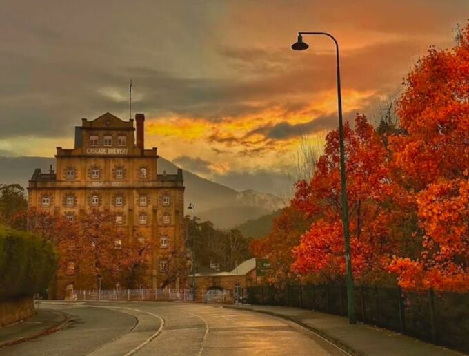 Hobart: Nipaluna Half-Day Highlights Tour - Exploring Historic Richmond Village