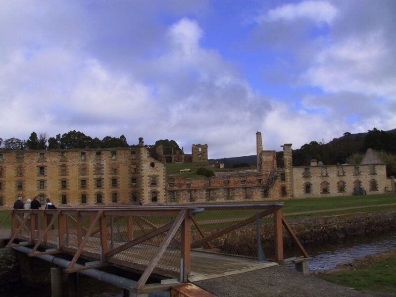 Hobart: Port Arthur, Harbor Cruise and Isle of the Dead Tour - Walking Tour of Isle of the Dead