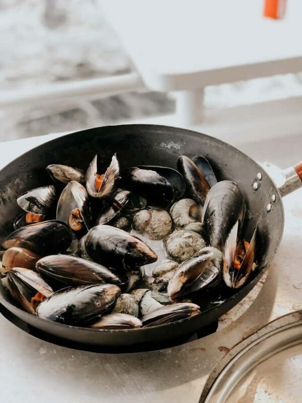Hobart: Ultimate Seafood Cruise on a Spacious Catamaran - Key Points