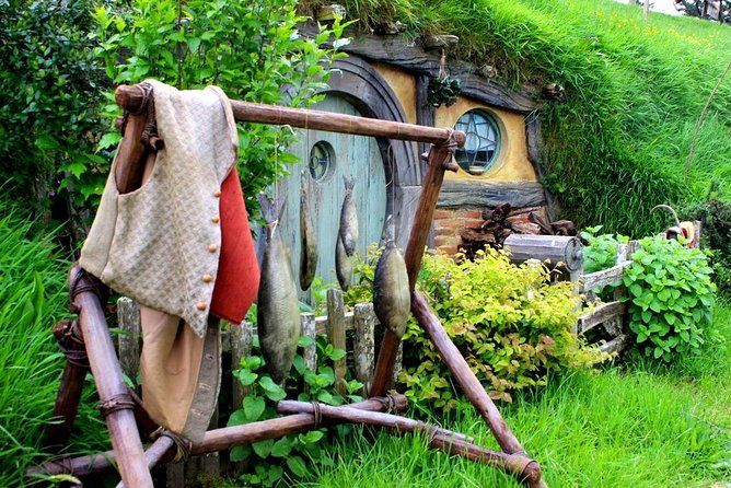 Hobbiton Movie Set Group Tour Early Access (Avoid the Crowds!) - Behind-the-Scenes Stories