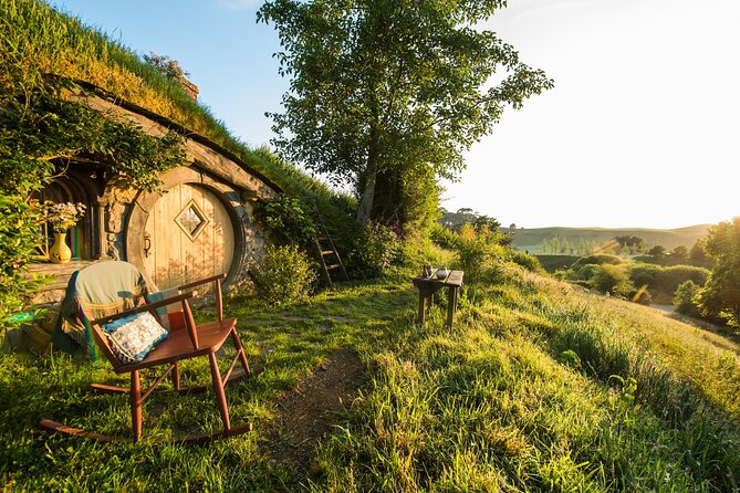 Hobbiton Movie Set Group Tour Early Access (Avoid the Crowds!) - Early Access to Hobbiton