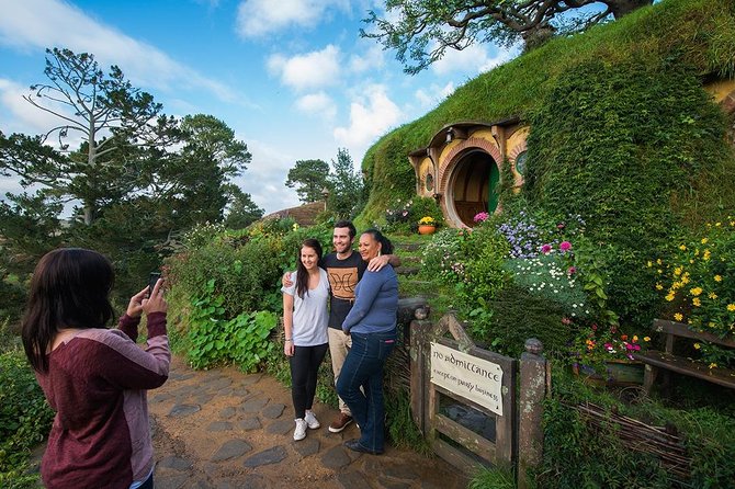 Hobbiton Movie Set Small Group Tour From Auckland - Tips for an Unforgettable Experience