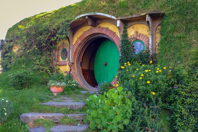 Hobbiton Movie Set Tour With Lunch From Auckland - Included in the Tour