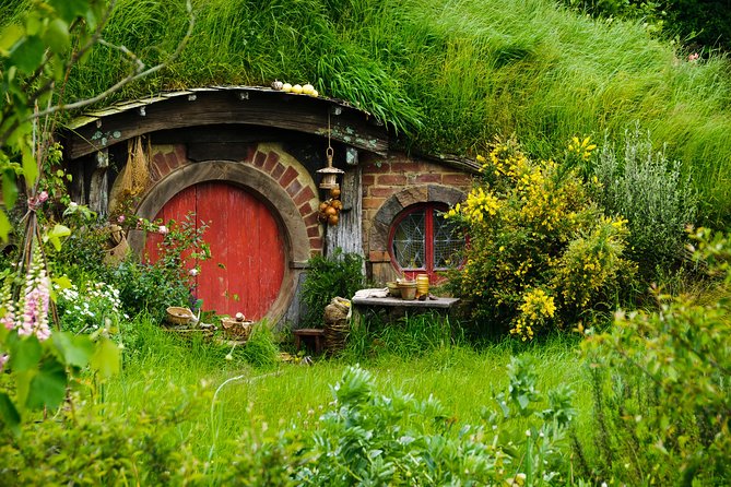 Hobbiton Movie Set Tour With Lunch From Auckland - Departure and Return Details